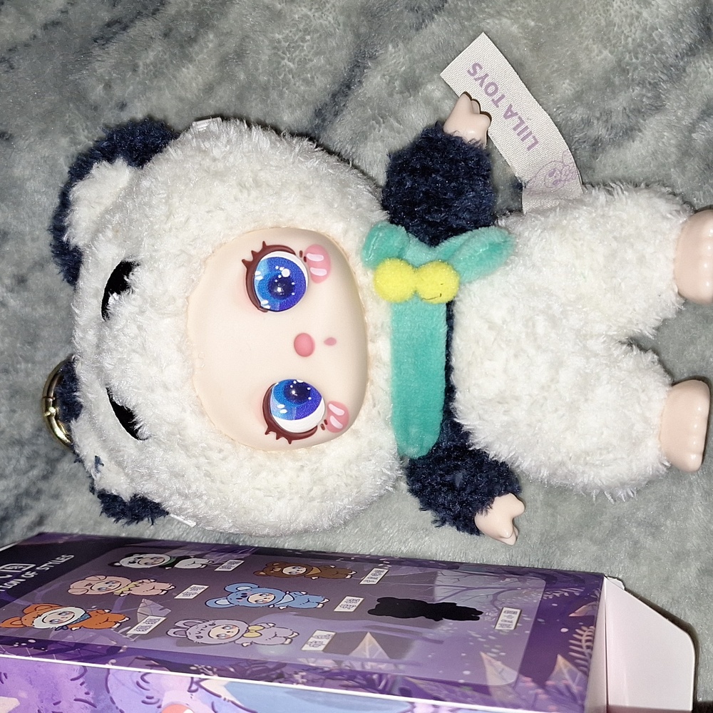 Liilas Zoo Confirmed Panda Keychain - Picture 2 of 3